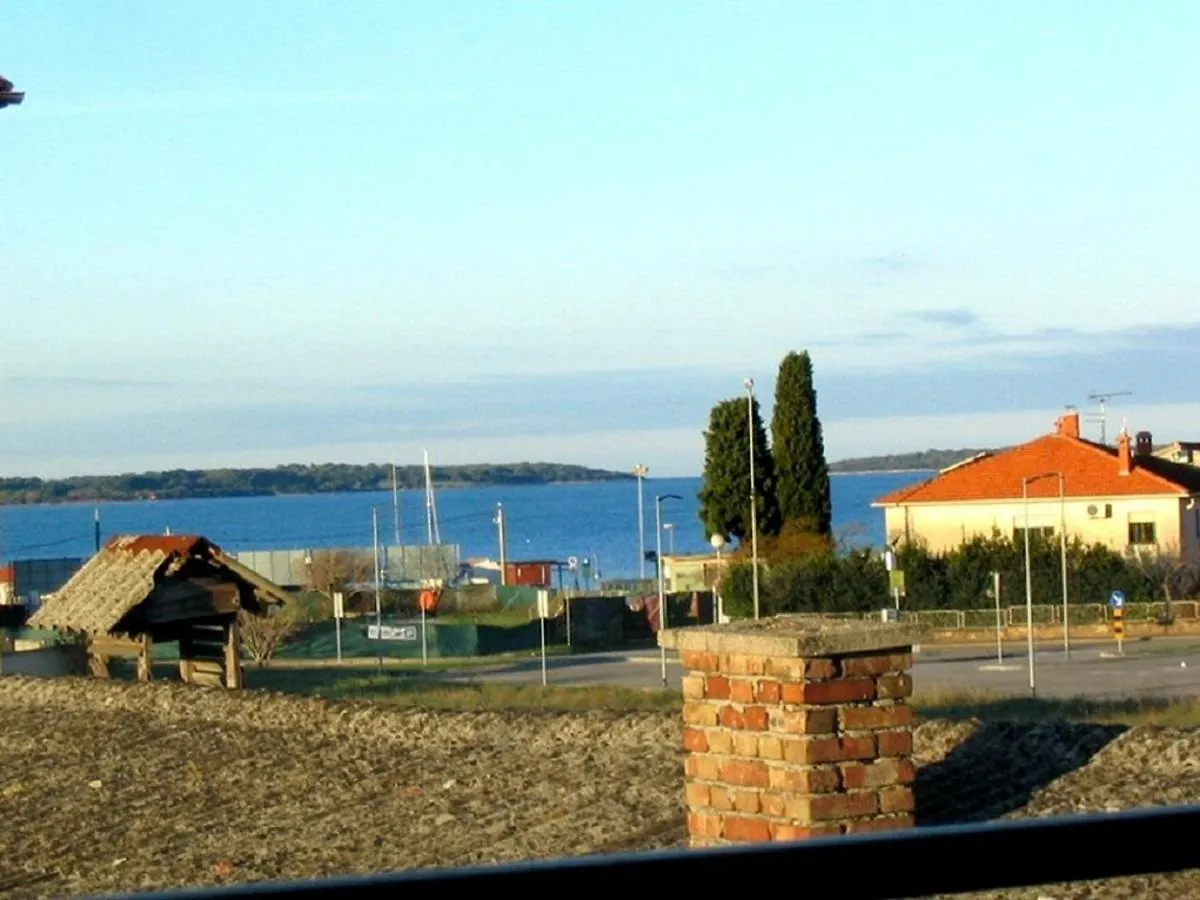 Amfora With Sea View Apartment Fazana